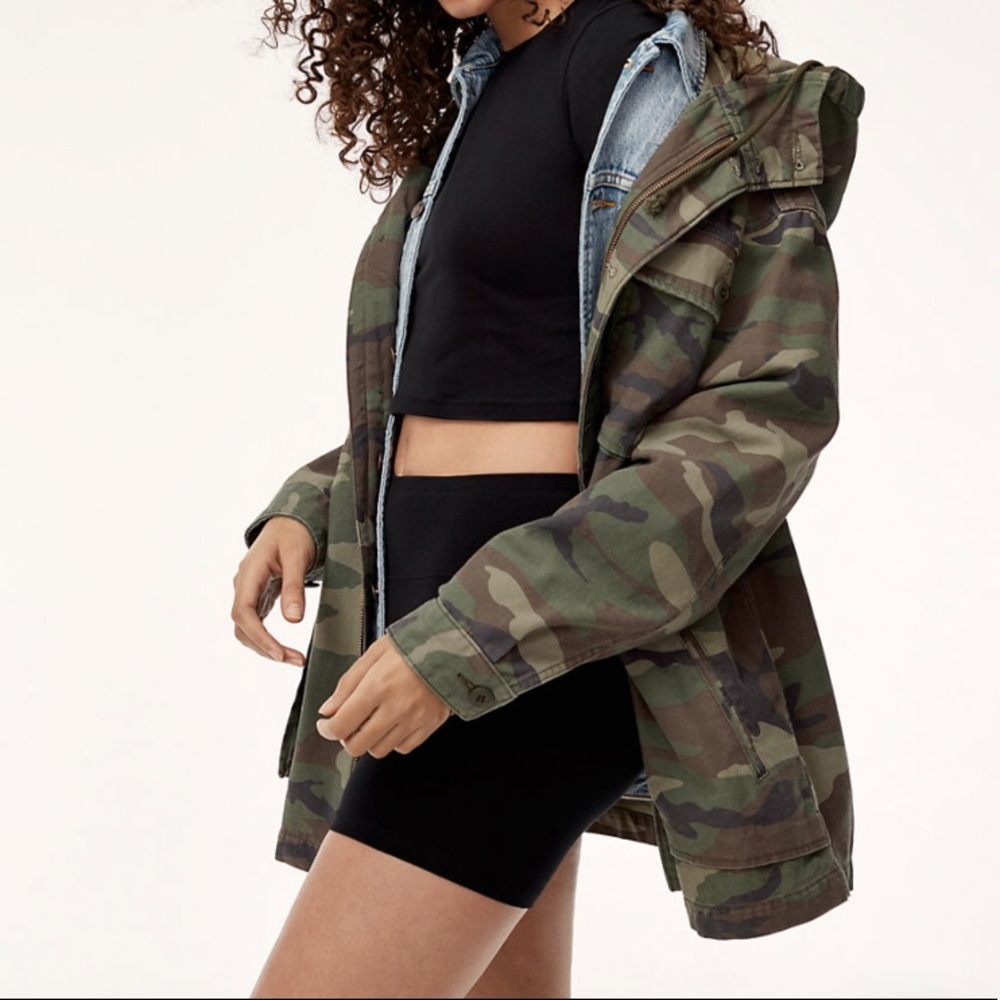 Aritzia TNA Domond Field Jacket Camo Fall Parka